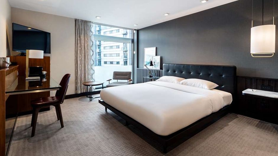Edwardian Manchester-Radisson Collection Room