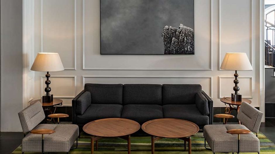 Radisson Blu Bloomsbury Street Hotel Lobby