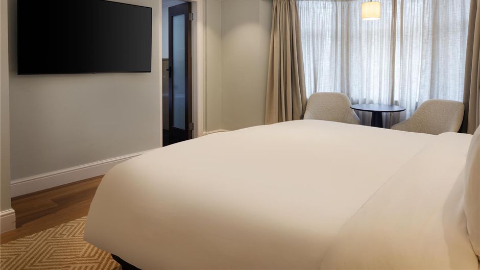 Radisson Blu Bloomsbury Street Hotel Room