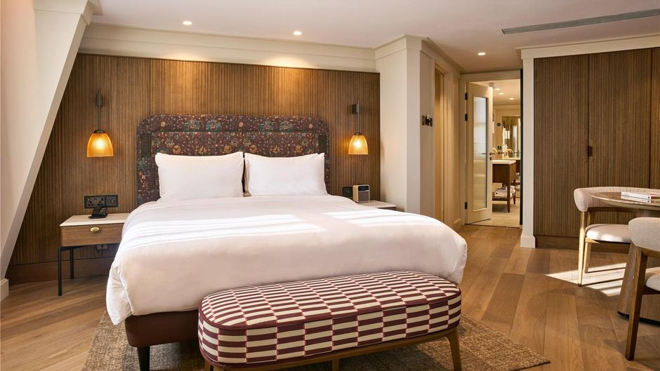 Radisson Blu Hotel, London Mercer Street Suite
