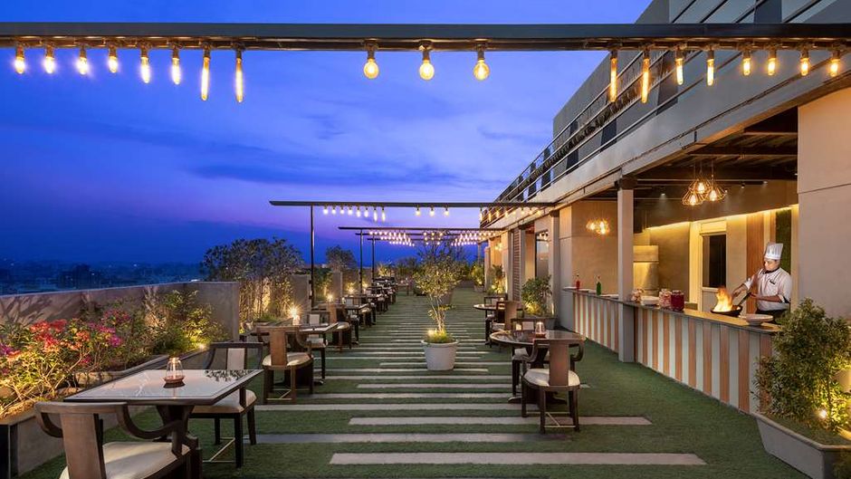 Radisson Blu Hotel Ahmedabad Restaurant