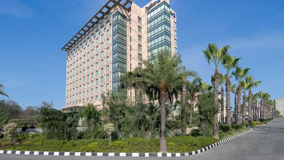 Radisson Blu Hotel Amritsar Exterior