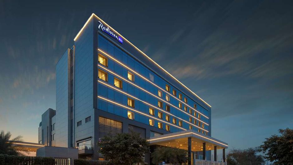 Radisson Blu Faridabad Exterior