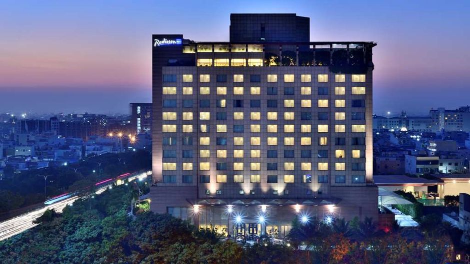 Radisson Blu Hotel Indore Exterior