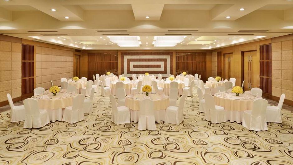 Radisson Blu Hotel Indore Ballroom