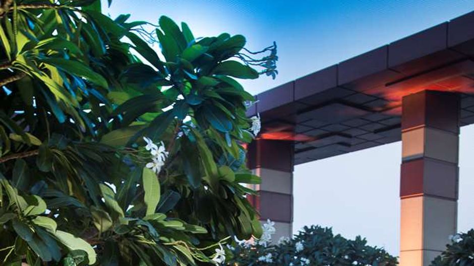 Radisson Blu Hotel Indore Pool