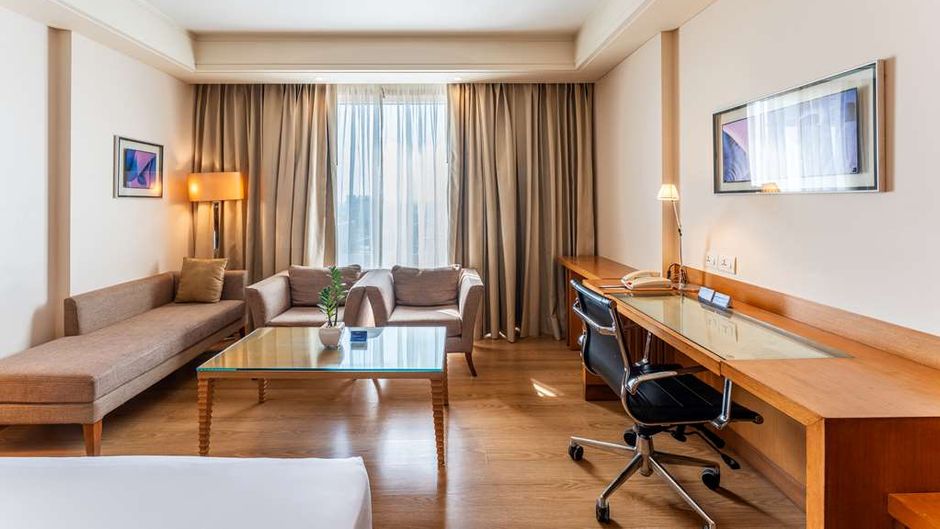 Radisson Blu Hotel Indore Room