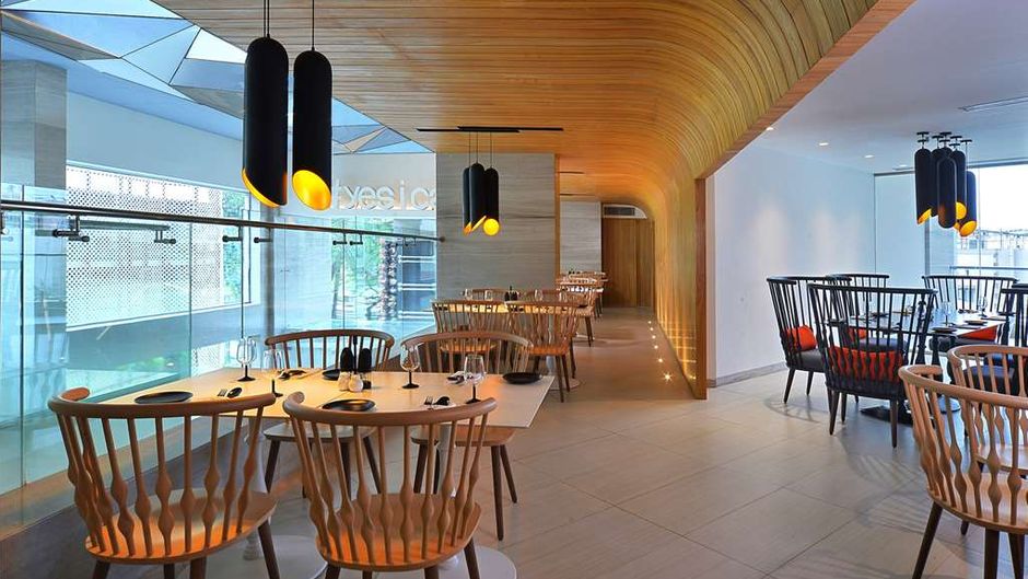 Radisson Bengaluru City Center Restaurant