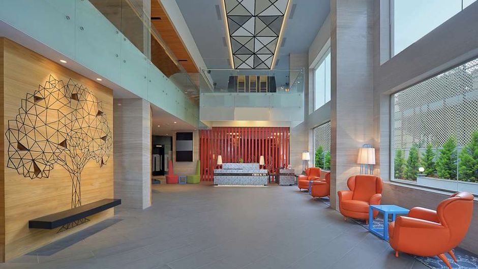 Radisson Bengaluru City Center Lobby