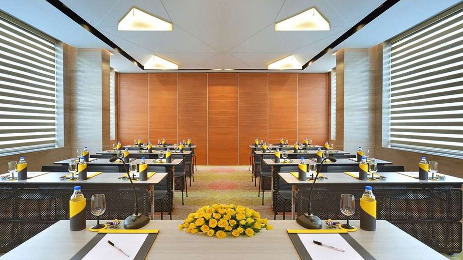 Radisson Bengaluru City Center Meeting