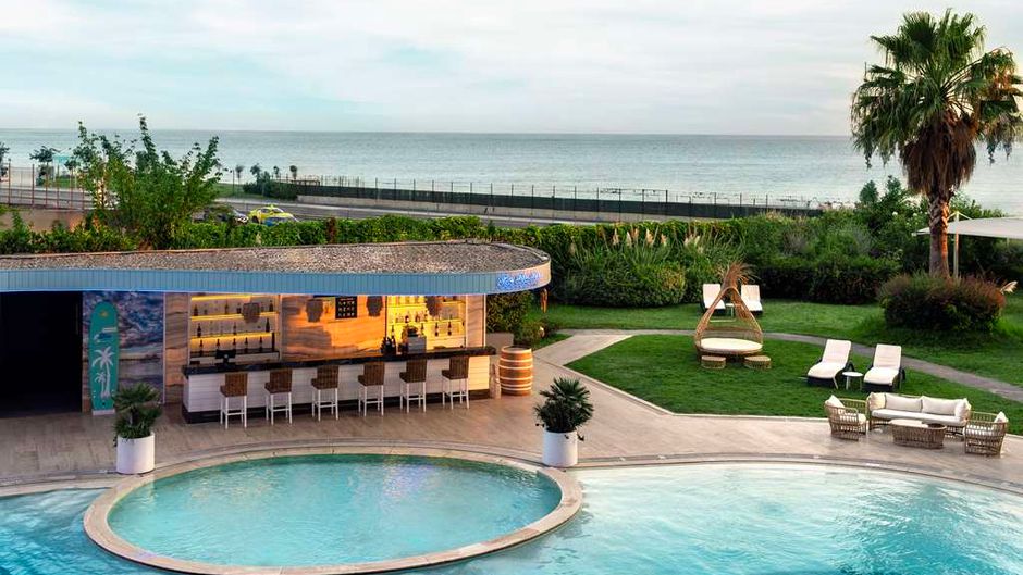 Radisson Blu Hotel, Istanbul Ottomare Pool