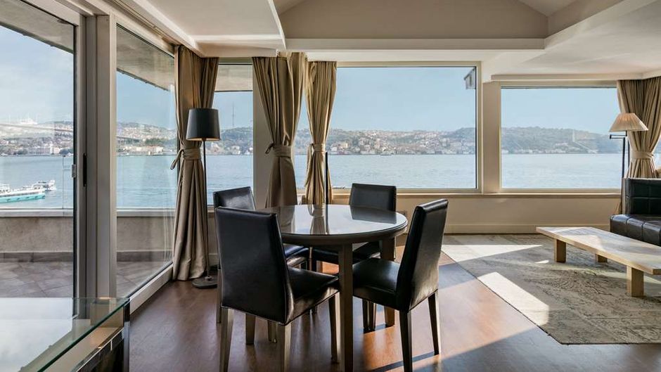 Radisson Blu Bosphorus Hotel Suite