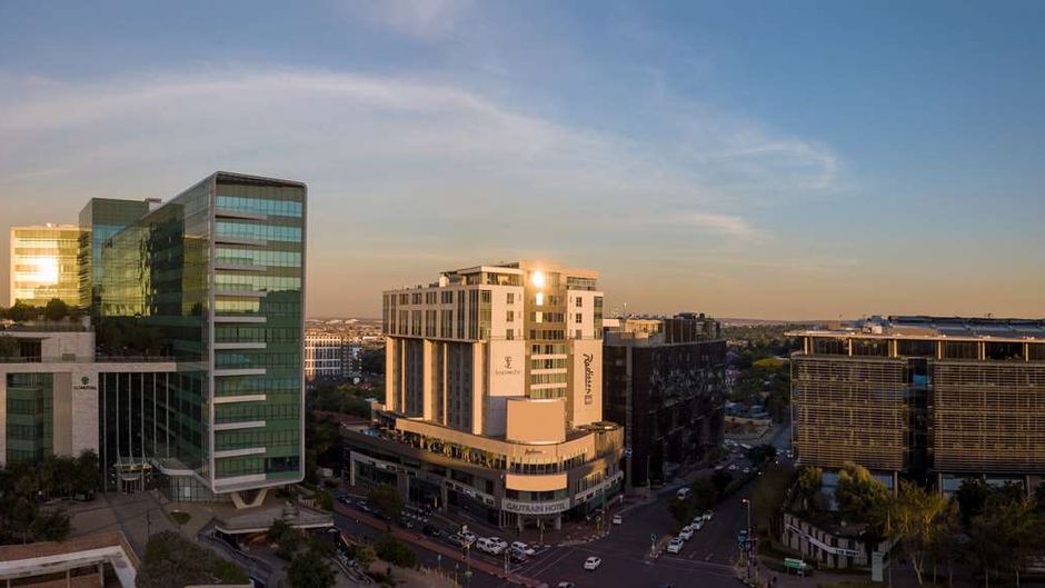 Radisson Blu Gautrain Hotel, Sandton Exterior