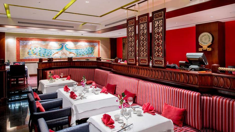 Radisson Blu Hotel, Kuwait Restaurant