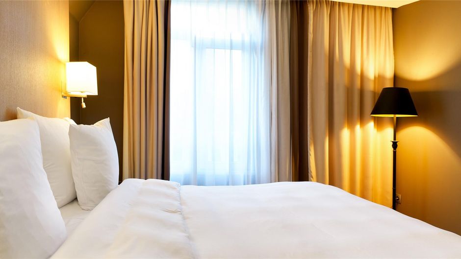 Radisson Blu Balmoral Hotel Room