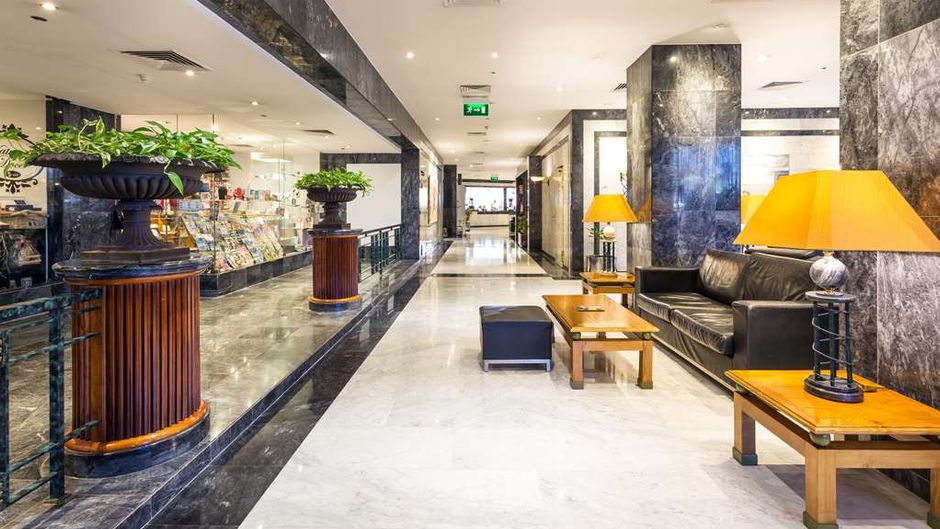 Radisson Blu Hotel Lisbon Lobby