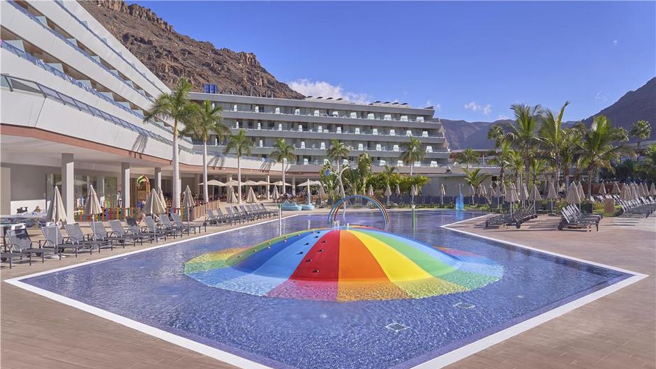 Radisson Blu Resort & Spa Gran Canaria Pool