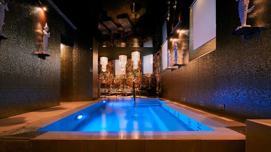 Radisson Blu Hotel, Madrid Prado Pool