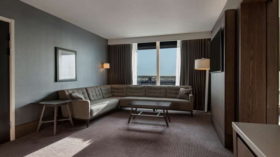 Radisson Blu Hotel Manchester Airport Suite