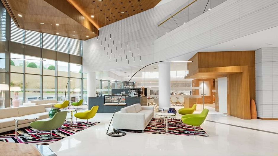 Radisson Blu Hotel & Resid Diplomatic Qt Lobby