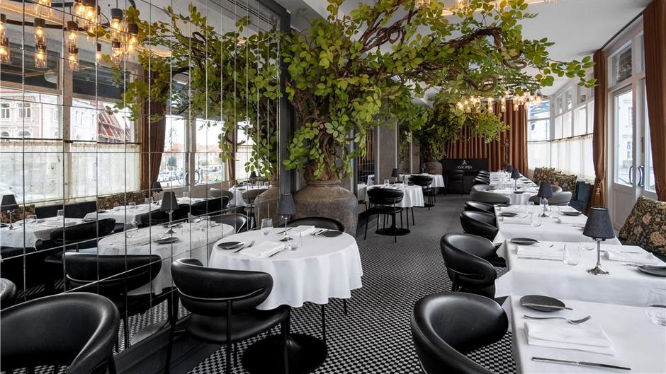 Radisson Collection Astorija Hotel Restaurant