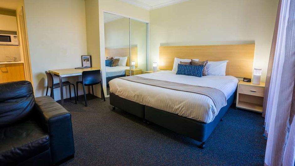Perth Ascot Central Apartment Hotel Suite