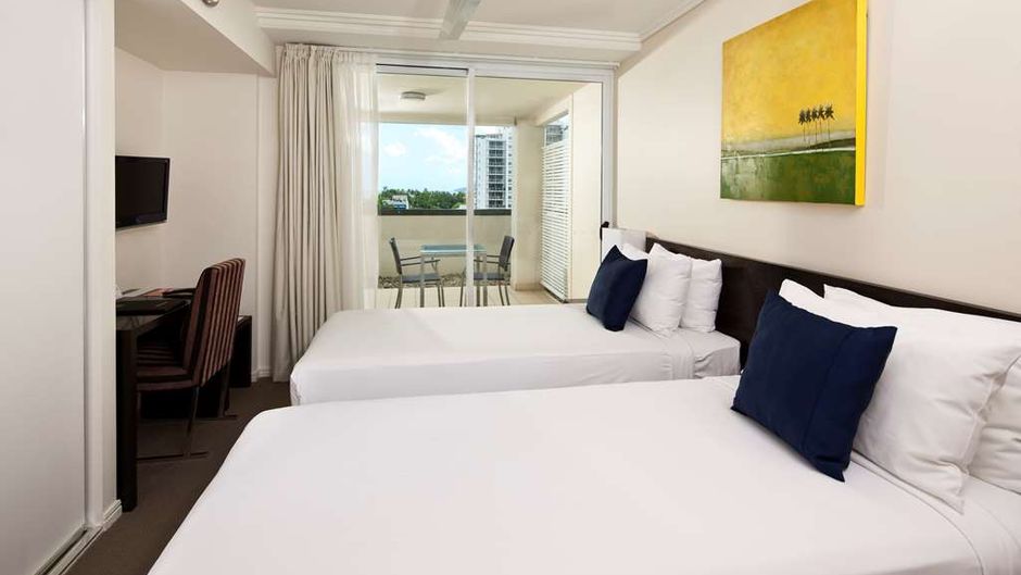 Cairns Central Plaza Apartment Room