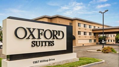 Oxford Suites Redding
