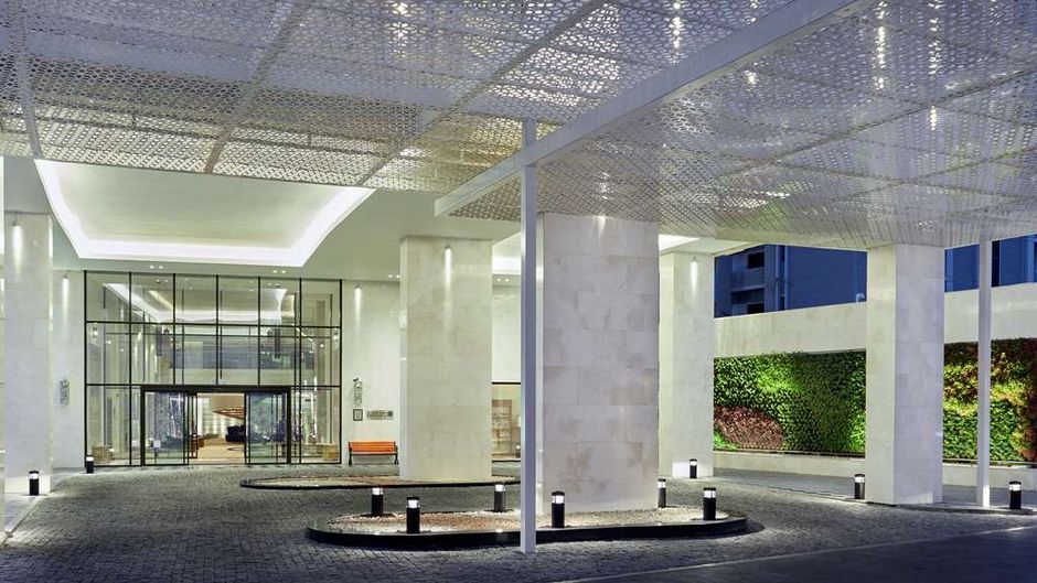 Hilton Garden Inn Muscat Al Khuwair Exterior