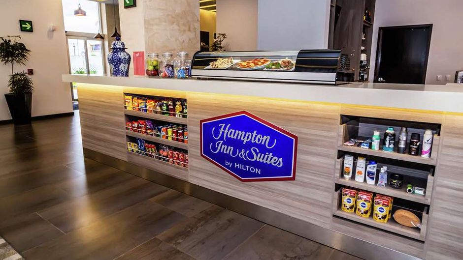 Hampton Inn & Suites by Hilton Puebla Lobby