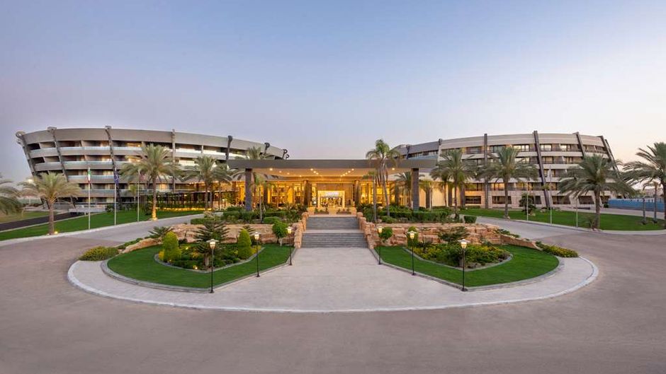 RB Hotel & Convention Center, Alexandria Exterior