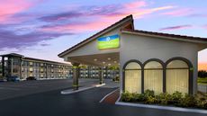 Sure Stay Hotel by BW Theme Park West