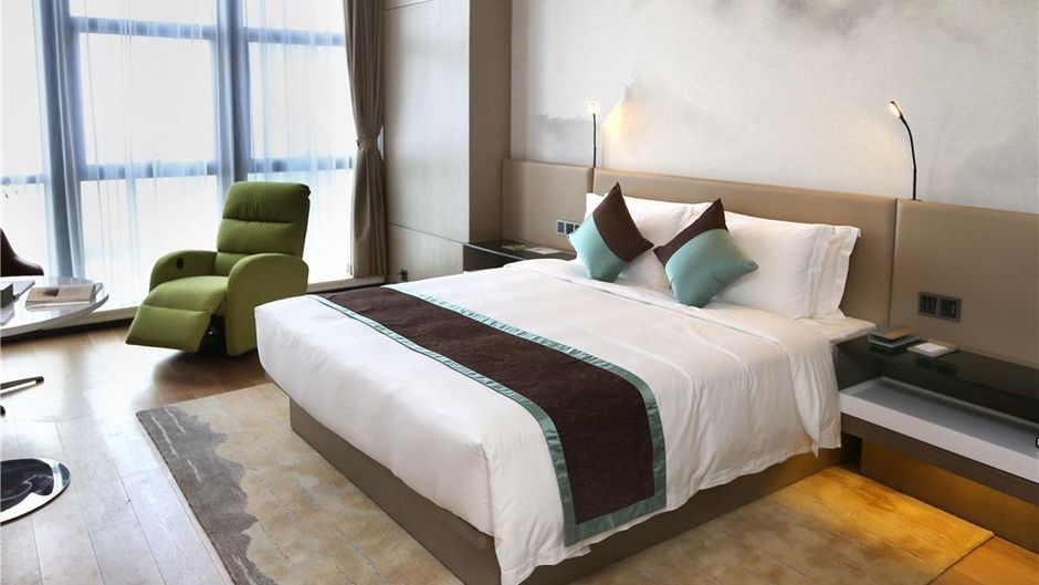 Novotel Deqing Moganshan Hotel Room