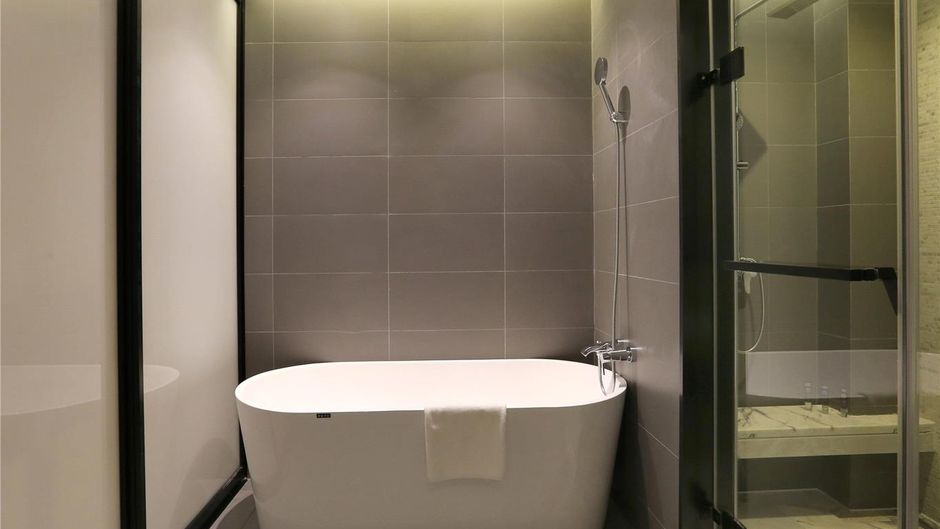 Novotel Deqing Moganshan Hotel Room