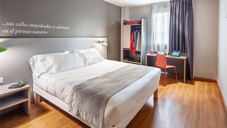 Ibis Styles Pamplona Noain Room