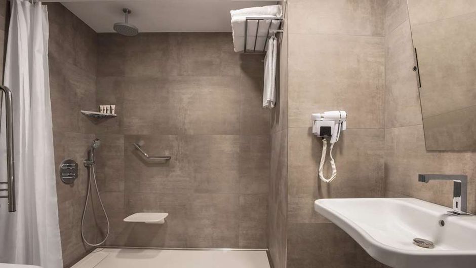 Tryp by Wyndham Ankara Room