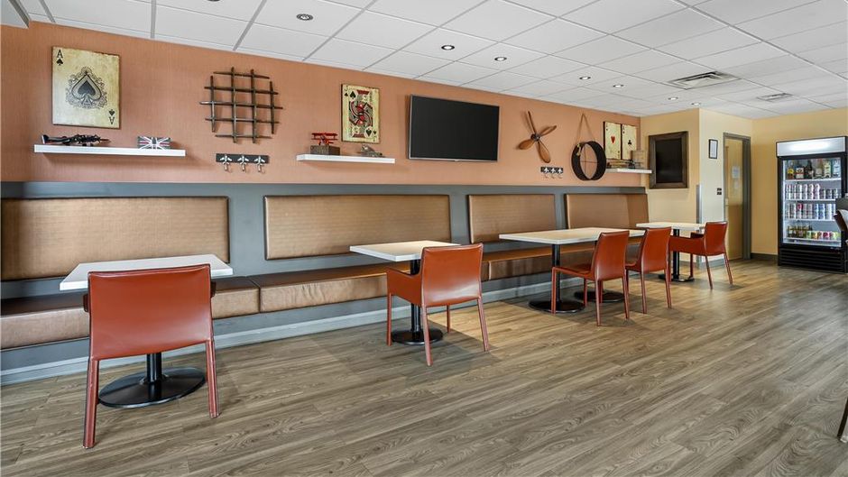 Best Western Plus Airport Inn & Suites Restaurant