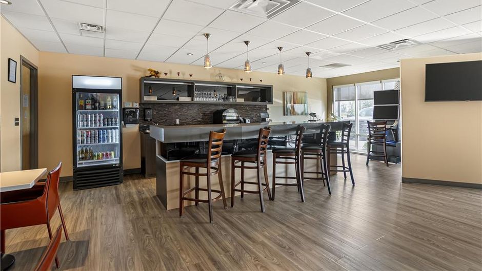 Best Western Plus Airport Inn & Suites Restaurant