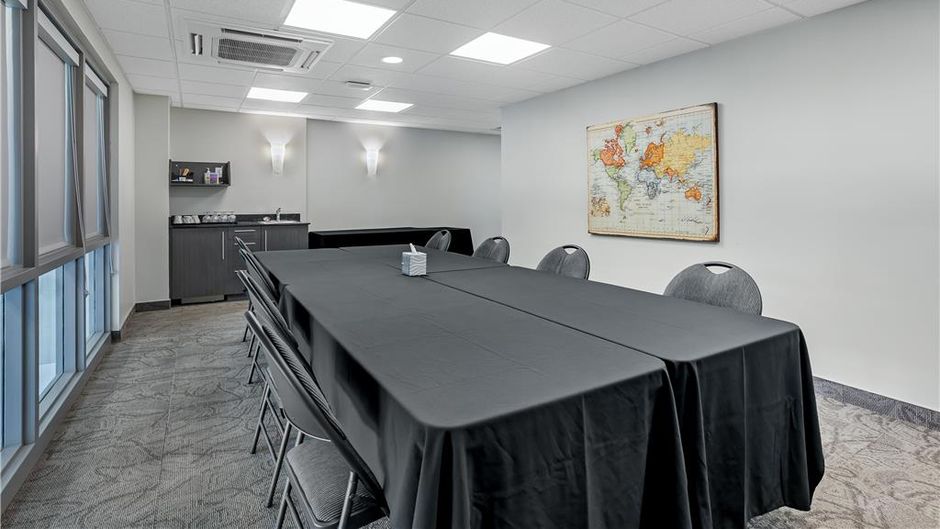 Best Western Plus Airport Inn & Suites Meeting