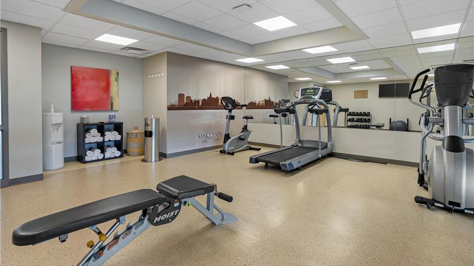 Best Western Plus Airport Inn & Suites Health