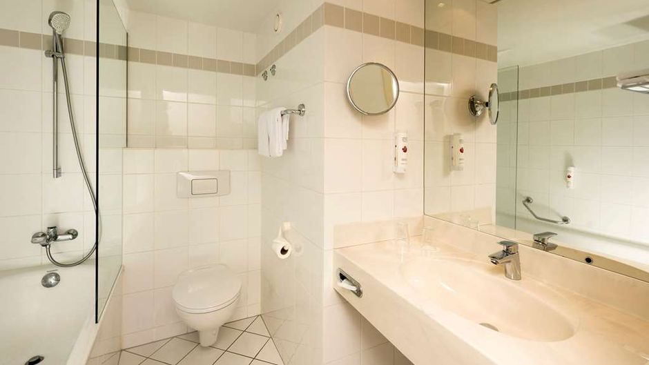 Ramada by Wyndham Hannover Room