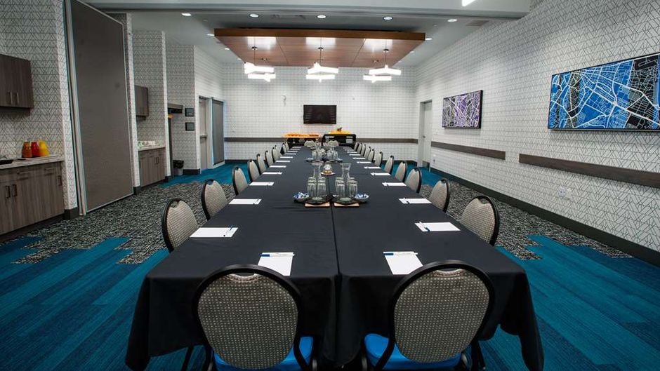 Best Western Premier East Inn & Suites Meeting