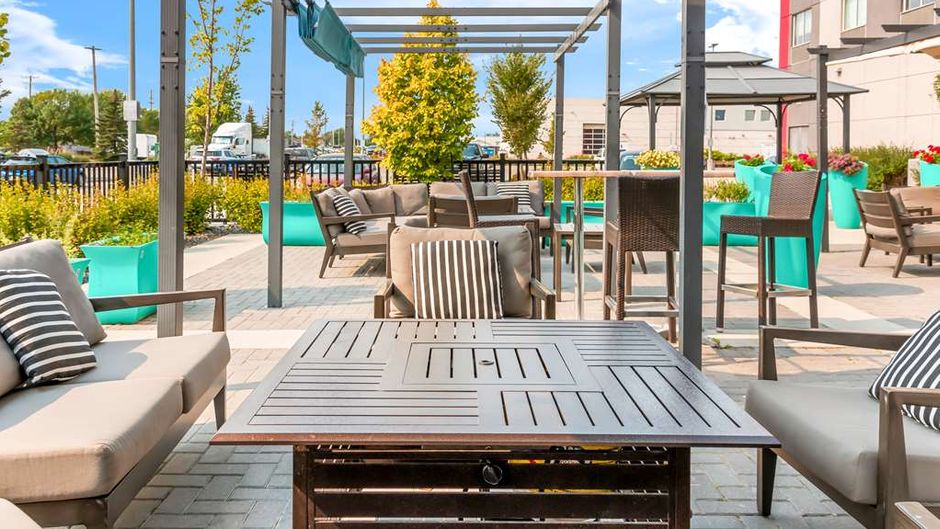 Best Western Premier East Inn & Suites Other