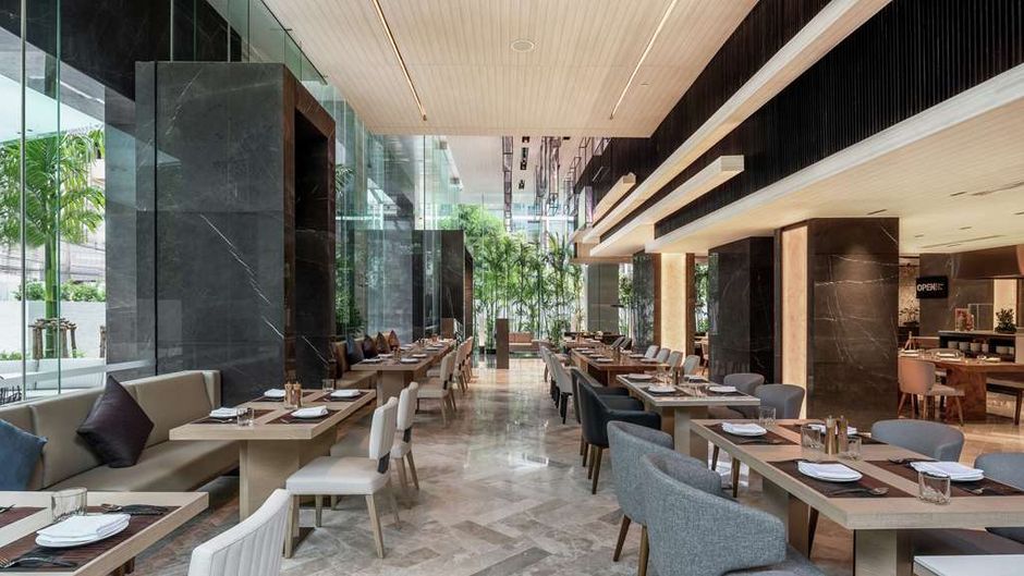 DoubleTree by Hilton Bangkok Ploenchit Restaurant