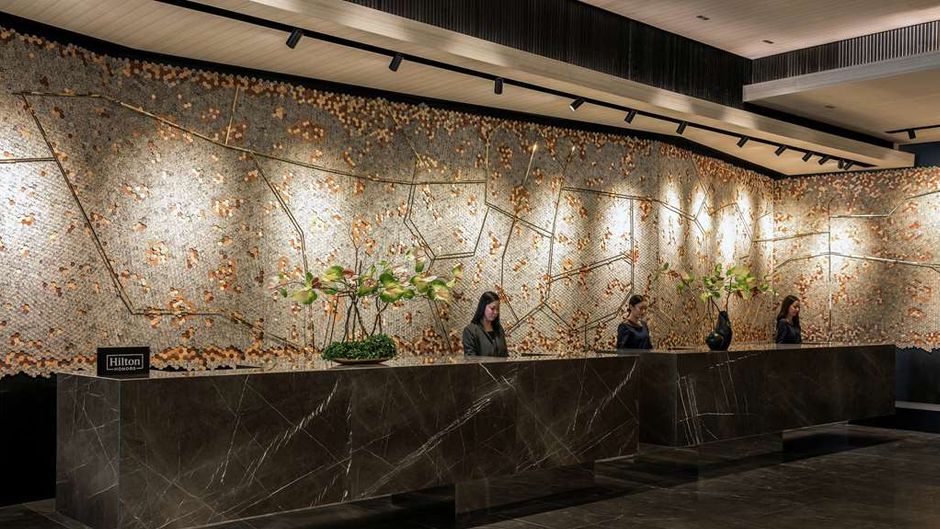 DoubleTree by Hilton Bangkok Ploenchit Lobby