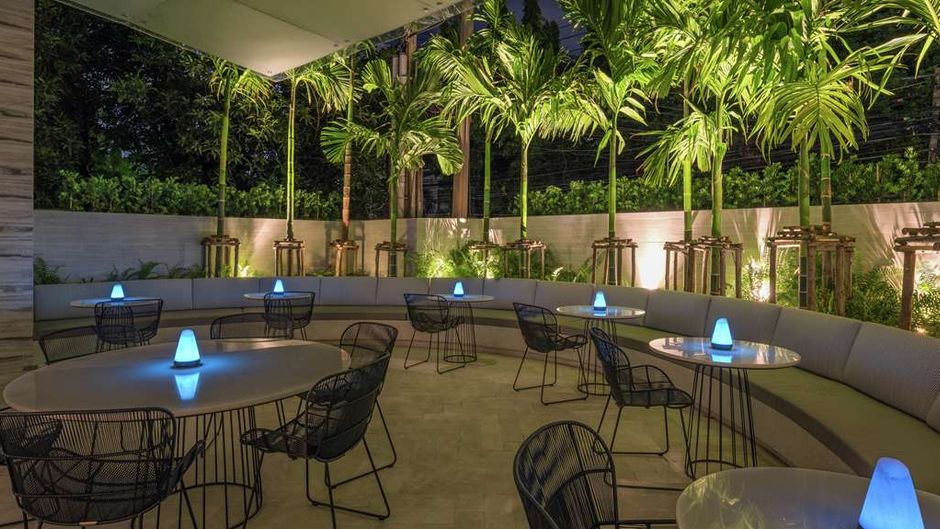 DoubleTree by Hilton Bangkok Ploenchit Restaurant