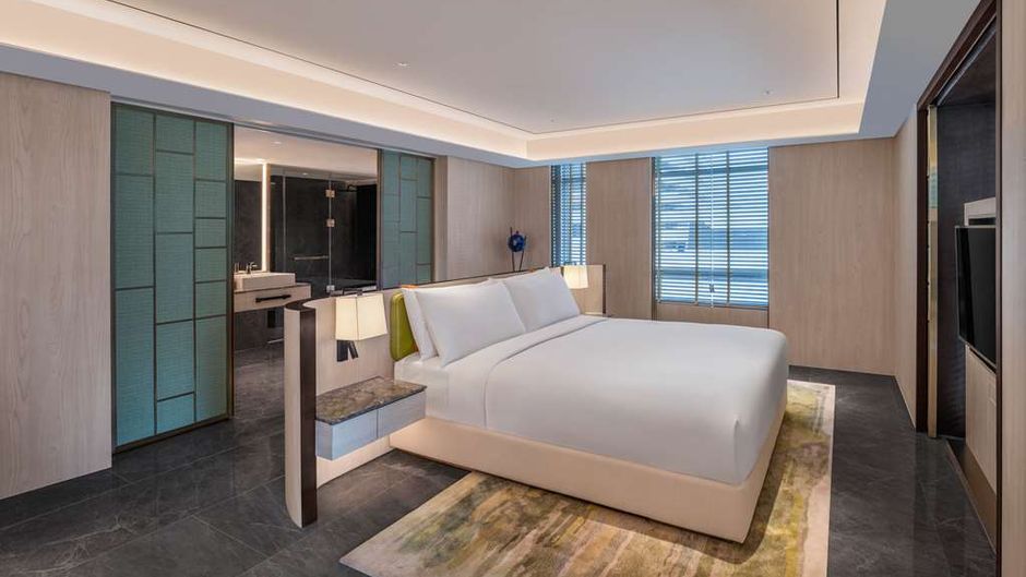 DoubleTree by Hilton Bangkok Ploenchit Room