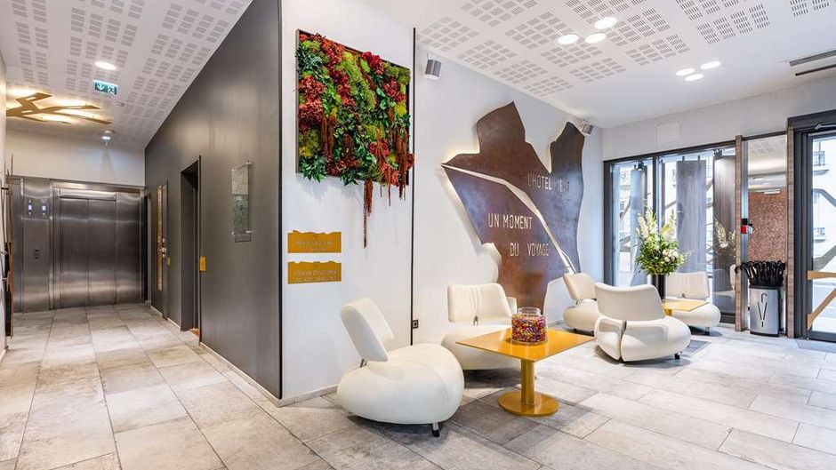 Hotel B55 Lobby