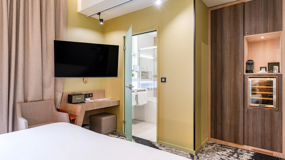 Hotel B55 Room