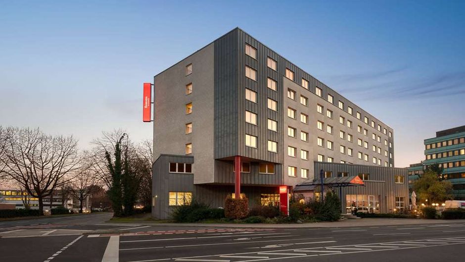 Ramada by Wyndham Bottrop Exterior